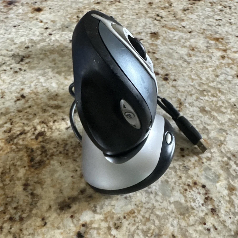 Logitech MX1000 Wireless Laser Mouse M-RAG97 Base + Power Supply